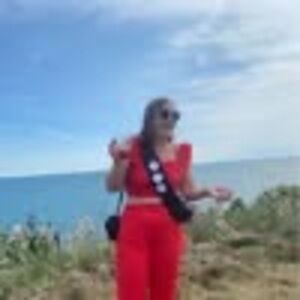 Meet your Posher, Leah